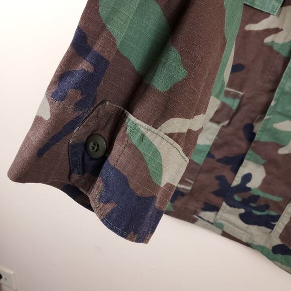 Army Hot Weather Combat Coat in Woodland Camo Size S Long - Picture 5 of 10